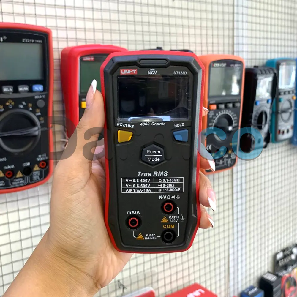 یونیتی UT123D